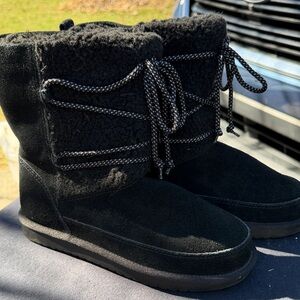 Koolaburra Black Fleece-Lined Boots